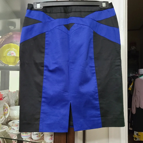 Express Design Studio Geometric Knee Length Black and Blue Pencil Skirt Size 6 - Picture 3 of 6
